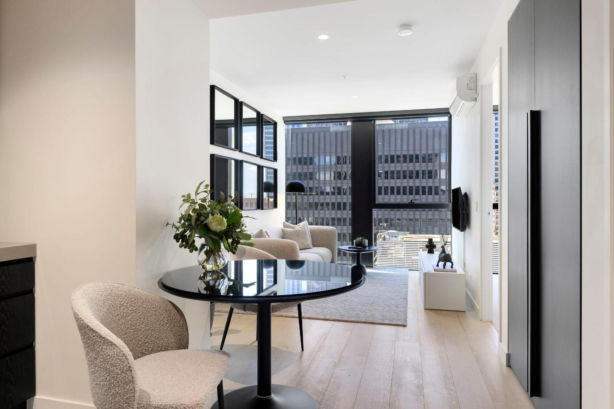 Luxuria Apartments - Collins House, Melbourne